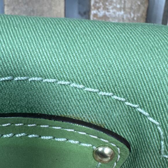 Coach Straw Leather Green Wristlet Clutch With Turnlock And Chain - Picture 7 of 14